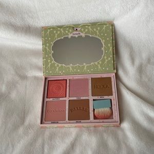 Benefit cheekleaders pink squad palette
